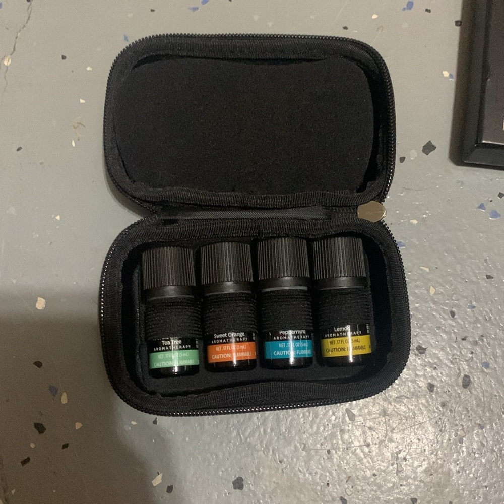 essential oils - Picture 3 of 5